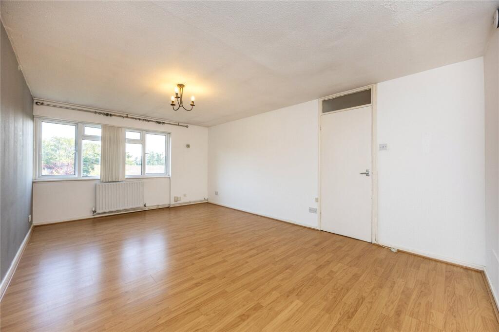 Barnetts Shaw, OXTED, Surrey, RH8 photo 3