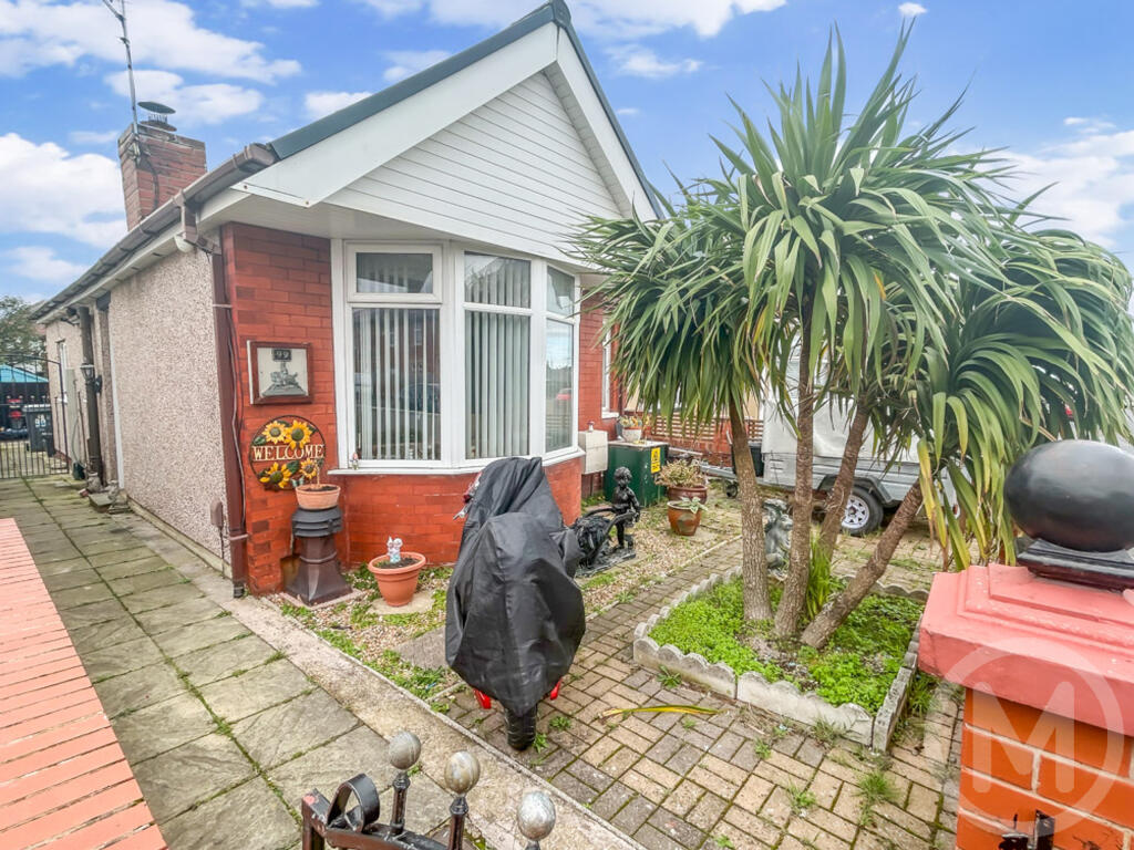 3-bed semi-detached on Dunelt Road, Blackpool, £185,500