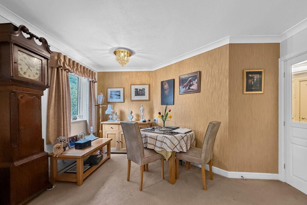 Apartment in Warrington - View 5