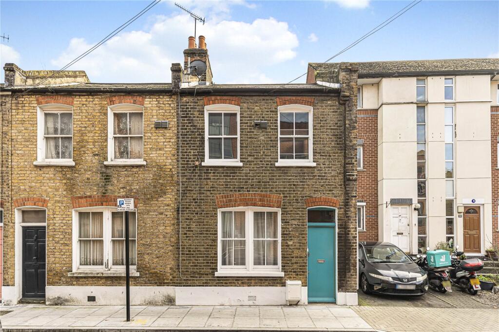 4 bedroom terraced house for rent
