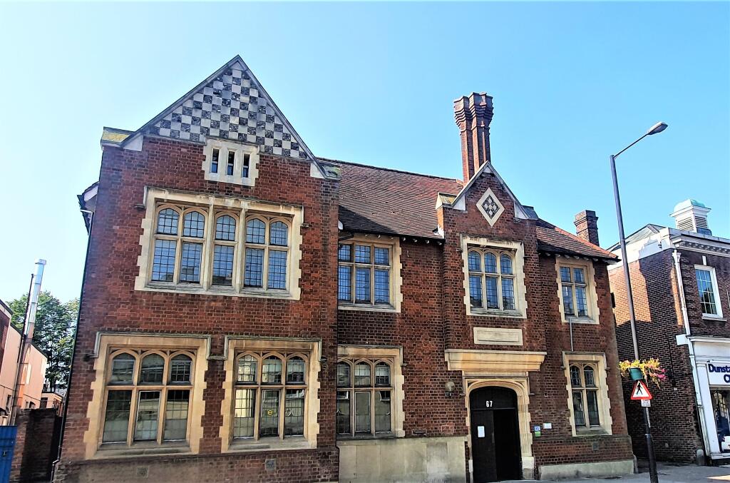 Main image of property: High Street North, LU6