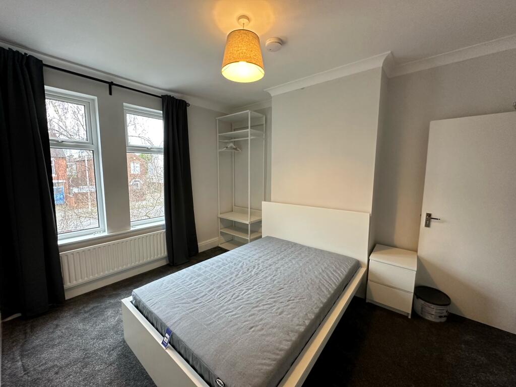 Main image of property: Southwell Road West, Mansfield, NG18 4EH