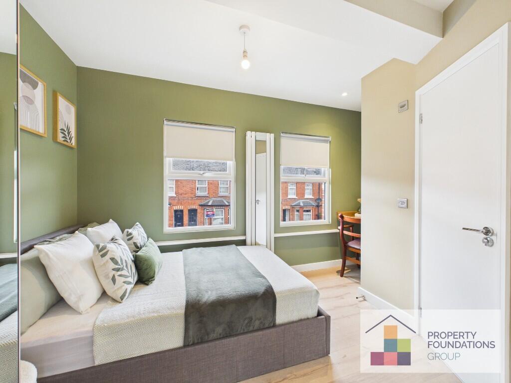 Main image of property: Kensington Road, Reading, Berkshire, RG30