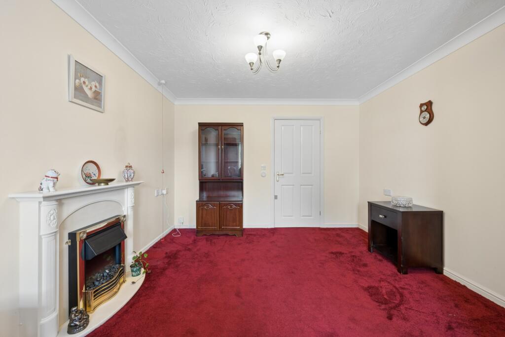 Apartment in Warrington, Culcheth and Glazebury - View 4