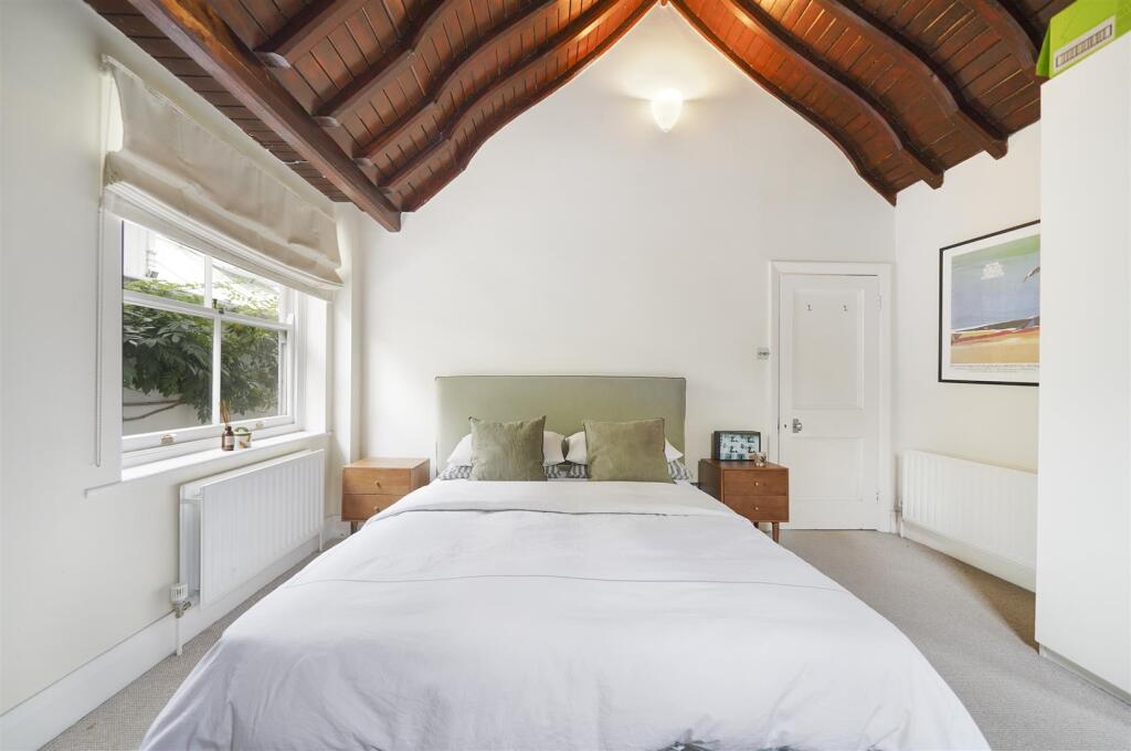 House in London - View 4