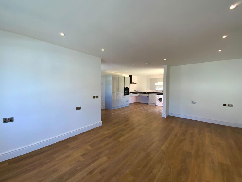 Additional image 5 of Hill Top Avenue, Halesowen, B62 9EH