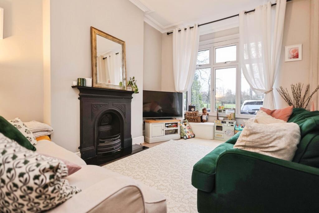 Avenue Road, BIRMINGHAM, West Midlands, B14 photo 3