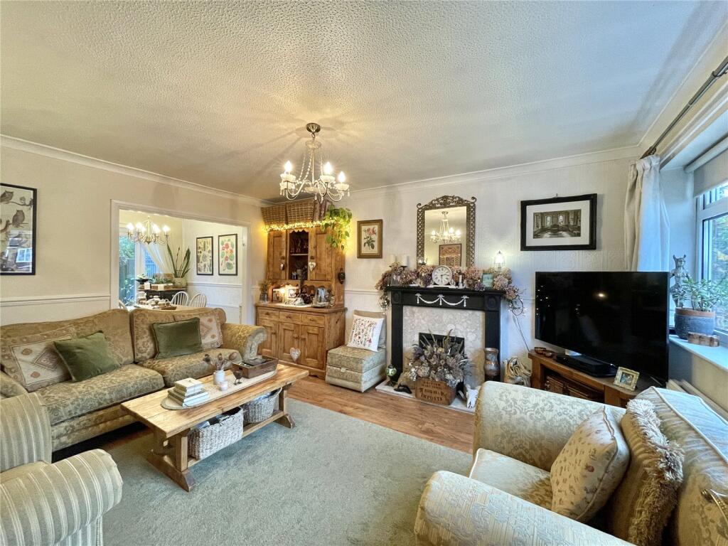 Betchworth Crescent, Runcorn, Cheshire, WA7 photo 3