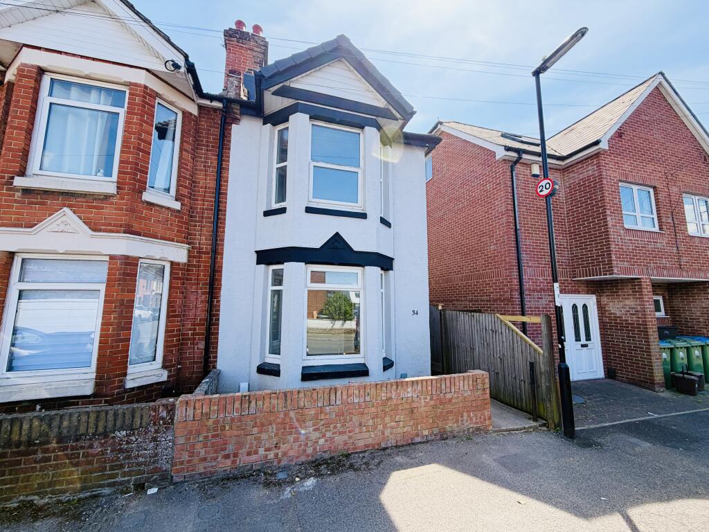 Main image of property: Grove Road, Southampton, SO15