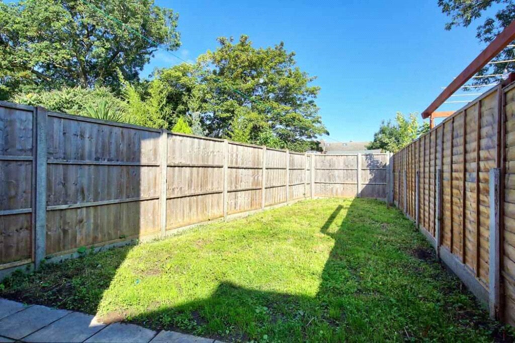 Hawks Road, Kingston, KT1 photo 4