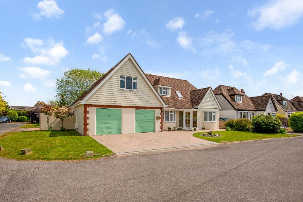 Main image of property: Summerhill Close, Felpham, Bognor Regis, West Sussex, PO22