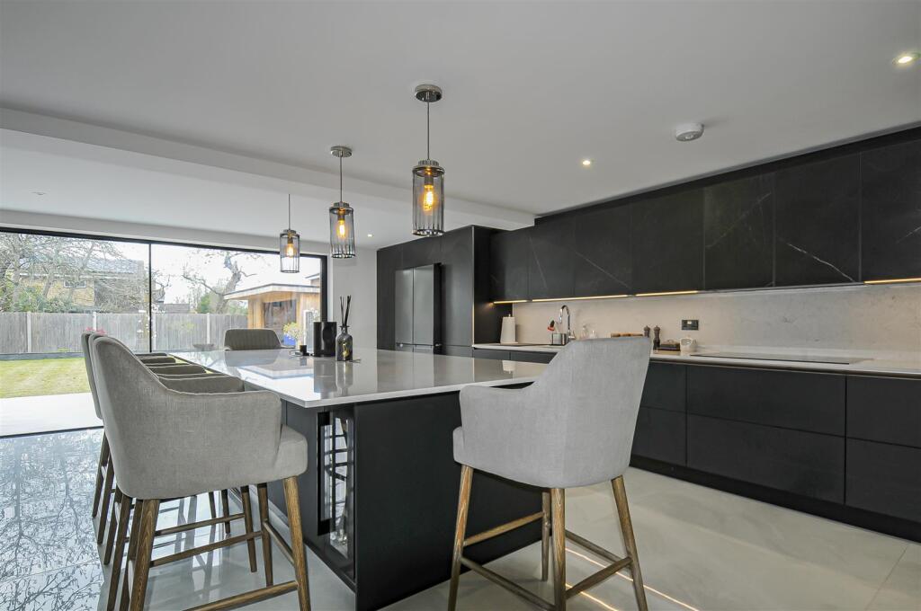 Additional image 4 of Mount Pleasant Lane, Bricket Wood, St. Albans