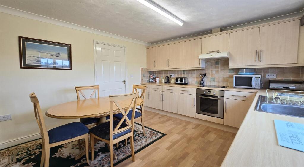 House in Peterborough - View 5