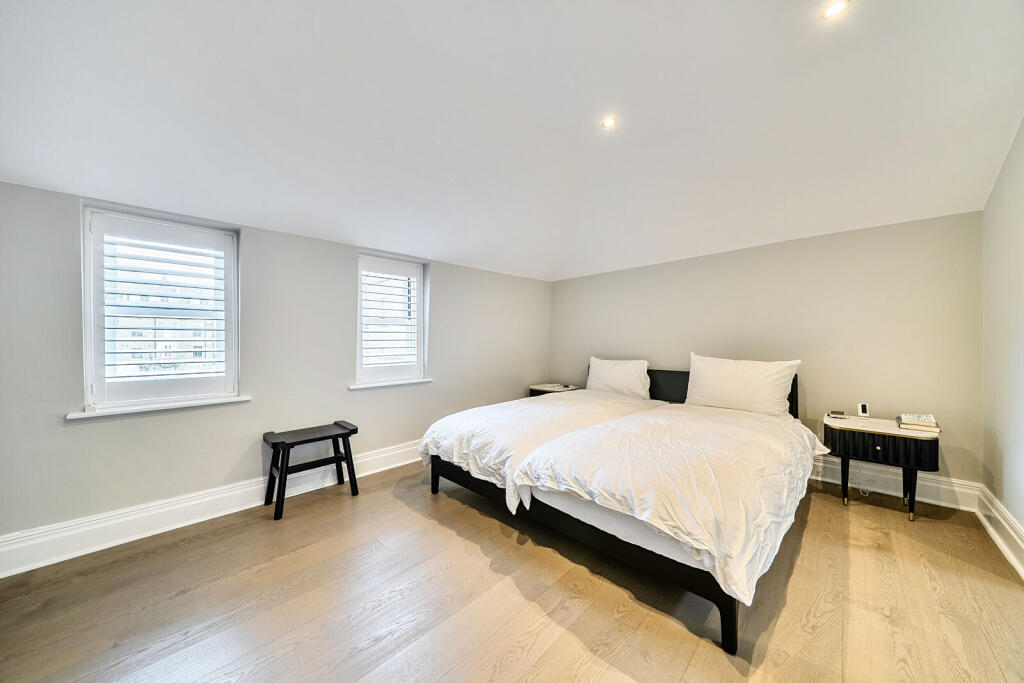 Apartment in London - View 5