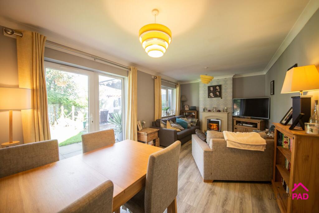 House in St Helens, Wargrave - View 5
