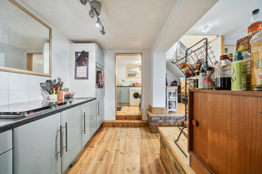 Apartment in London, South Norwood - View 5