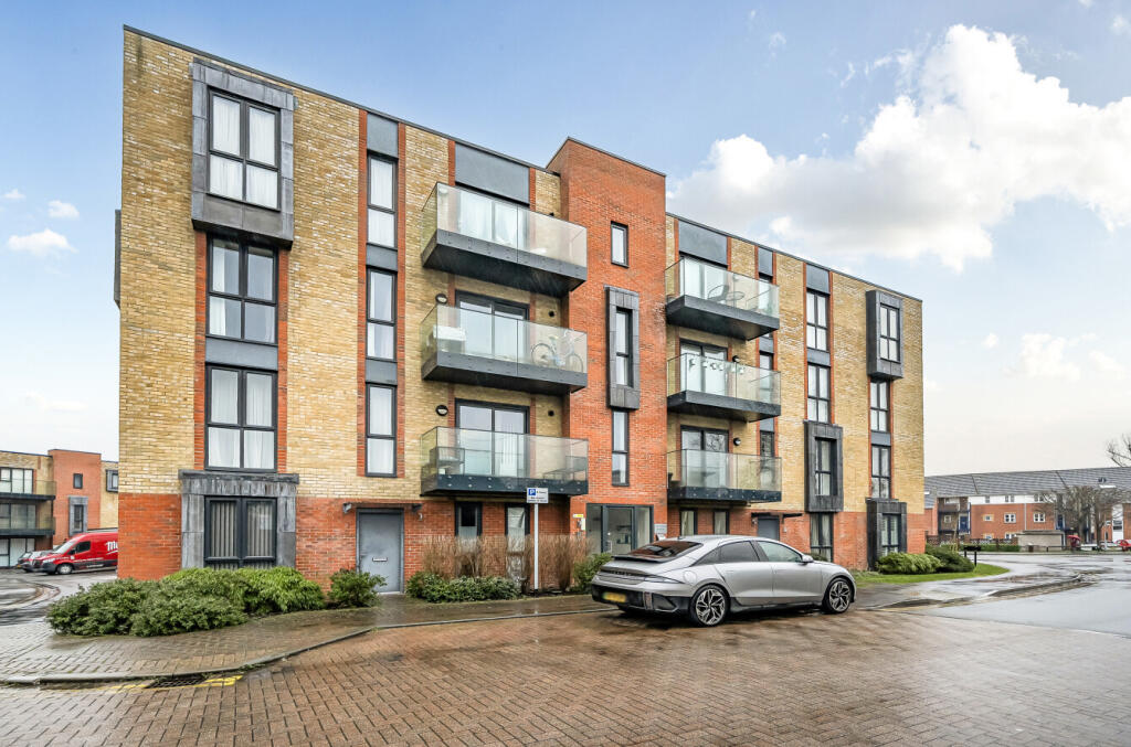 Main image of property: Oscar Wilde Road, Reading, Berkshire