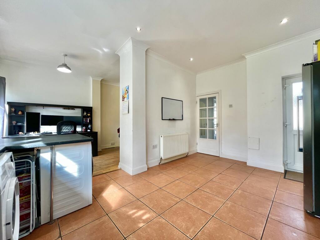 House in Wolverhampton, Claregate, Stockwell End - More
