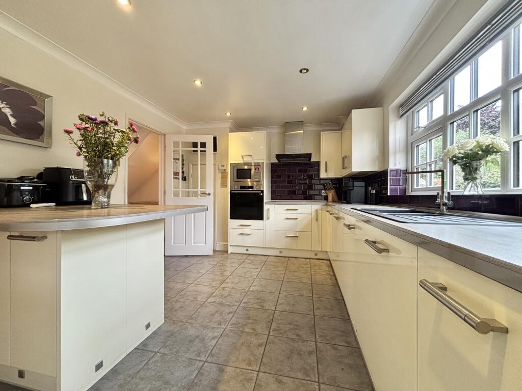 Wells Close, Hainford, Norfolk, NR10 photo 4
