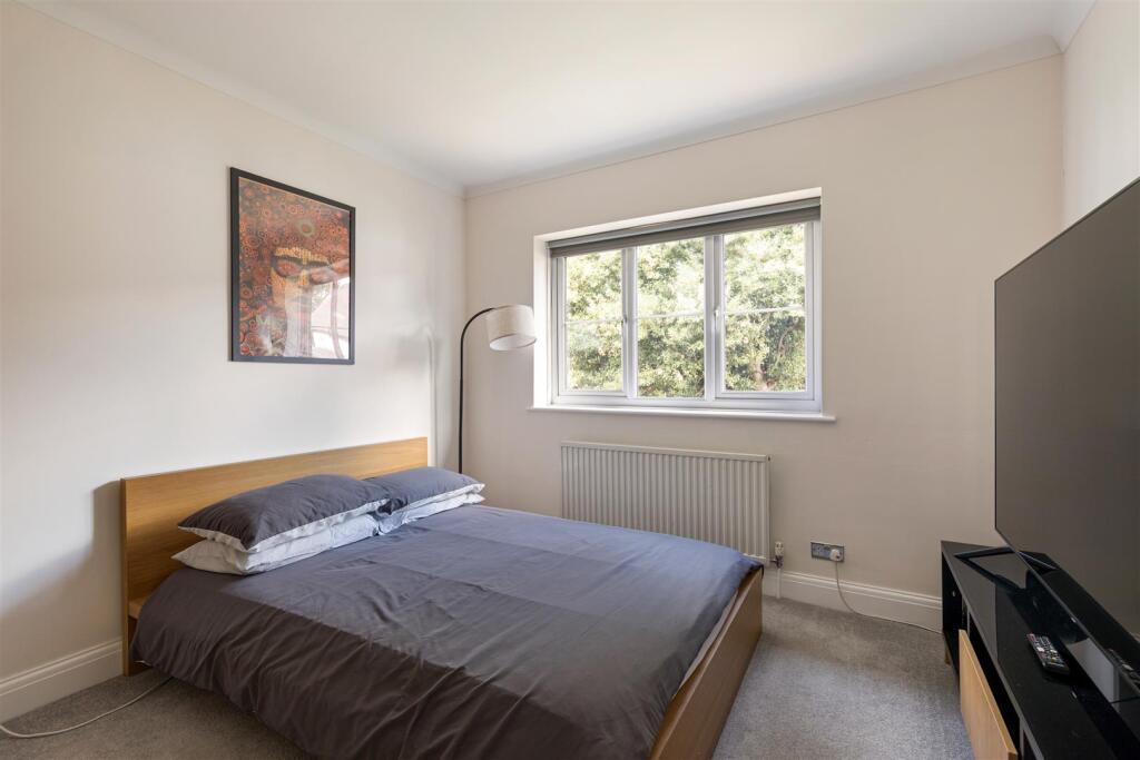 House in London - More