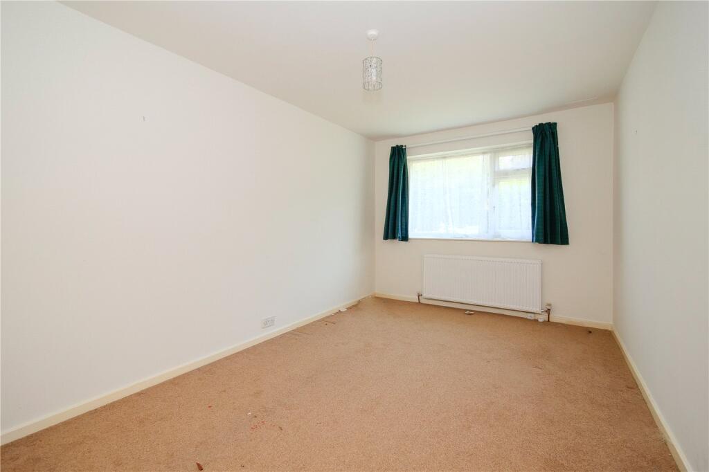Thackley Avenue, Bradford, West Yorkshire, BD10 - More