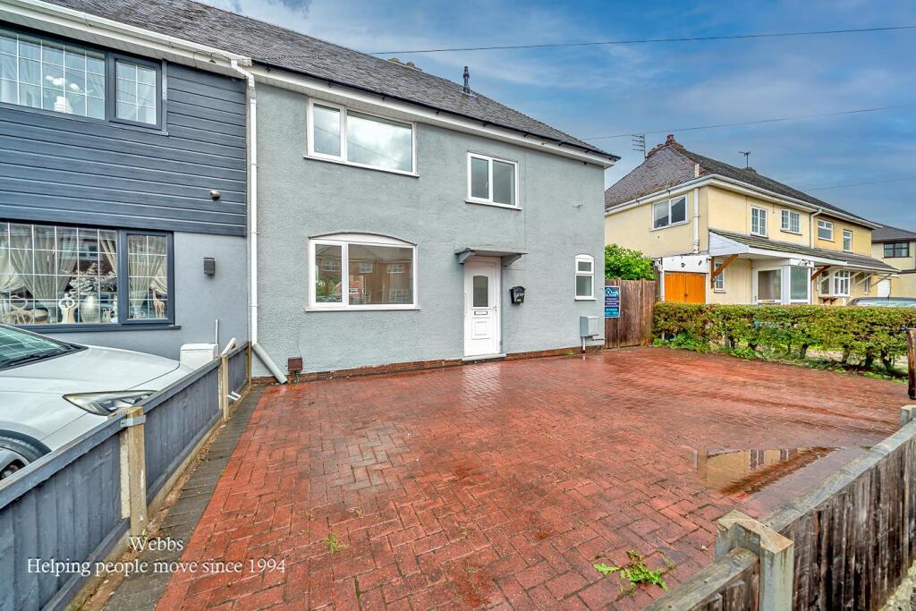 Main image of property: The Avenue, Featherstone, Wolverhampton