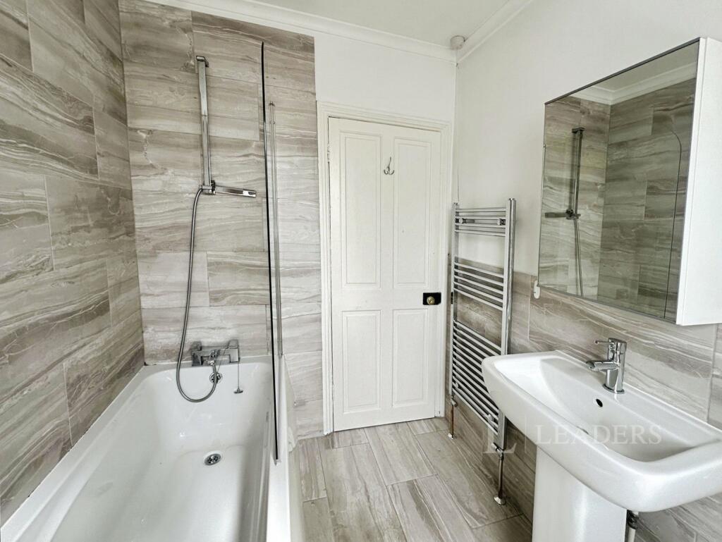 House in Eastbourne, East Sussex - View 3