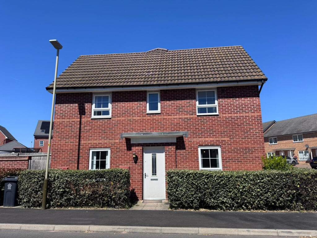 Main image of property: Ashcott Avenue, Leicester, Leicestershire, LE4