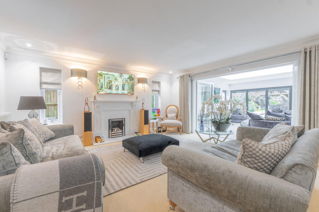 Additional image 13 of Merriemont Drive, Barnt Green, Birmingham, B45 8QZ