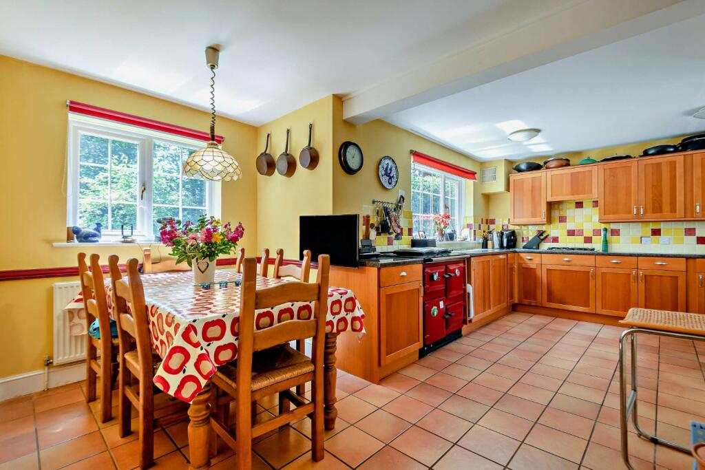 House in Basingstoke and Deane, Newtown - View 3