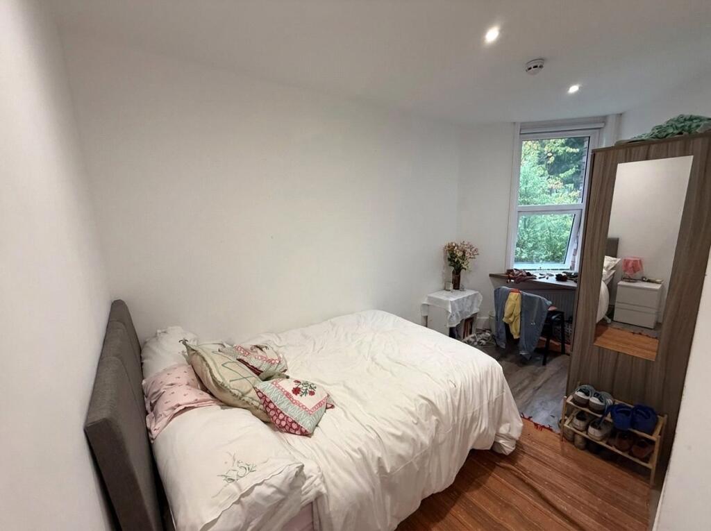 House in Bristol - View 4