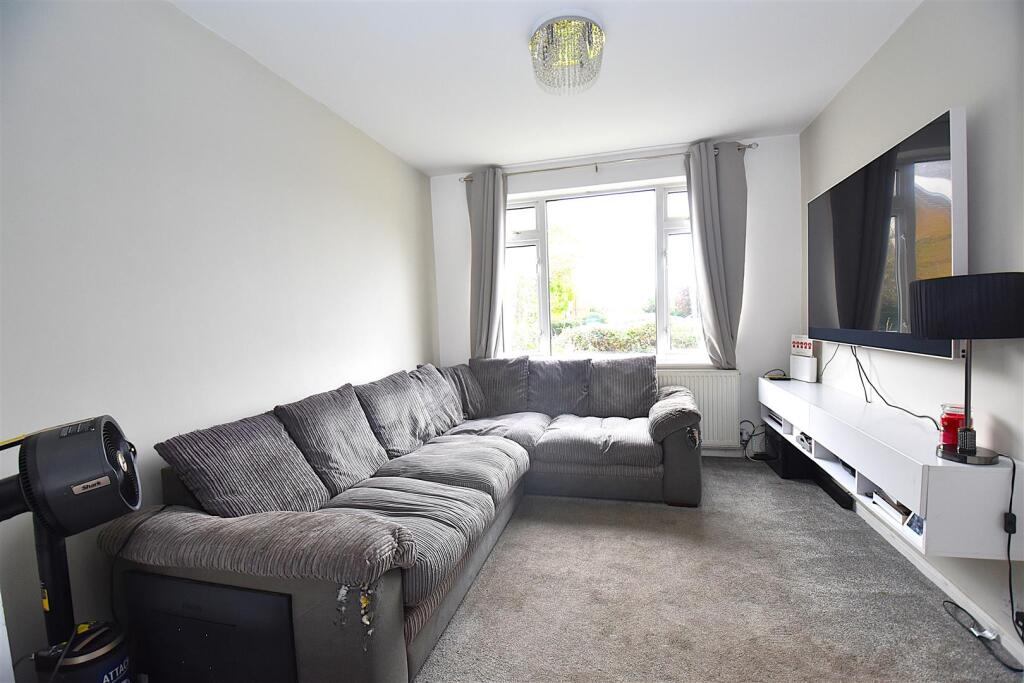 House in Southend-on-Sea - View 4