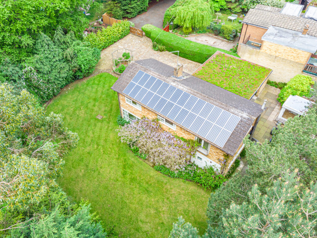 Main image of property: The Drive, Roundhay, Leeds, LS8