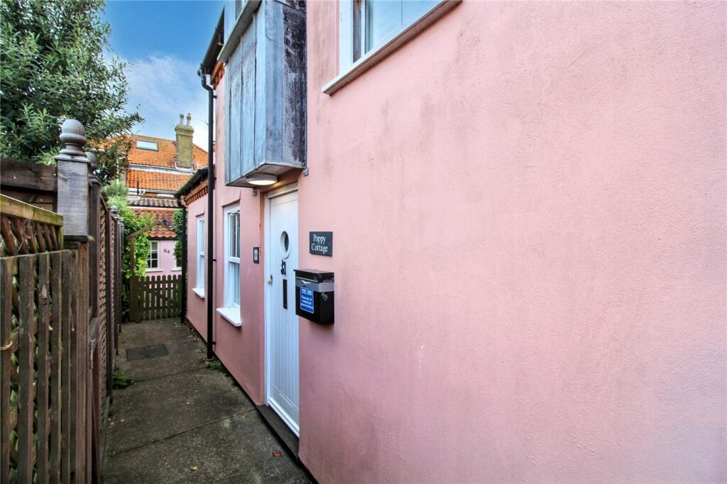 2-bed terraced on Victoria Street, Southwold, Suffolk, IP18, £475,000