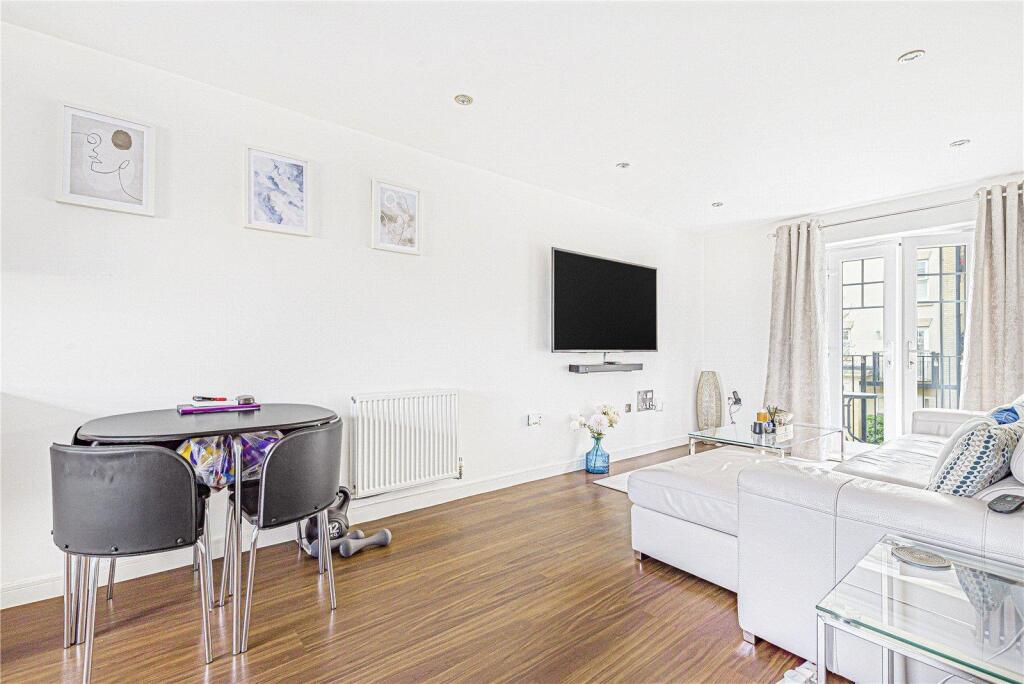 Renwick Drive, Bromley - View 3