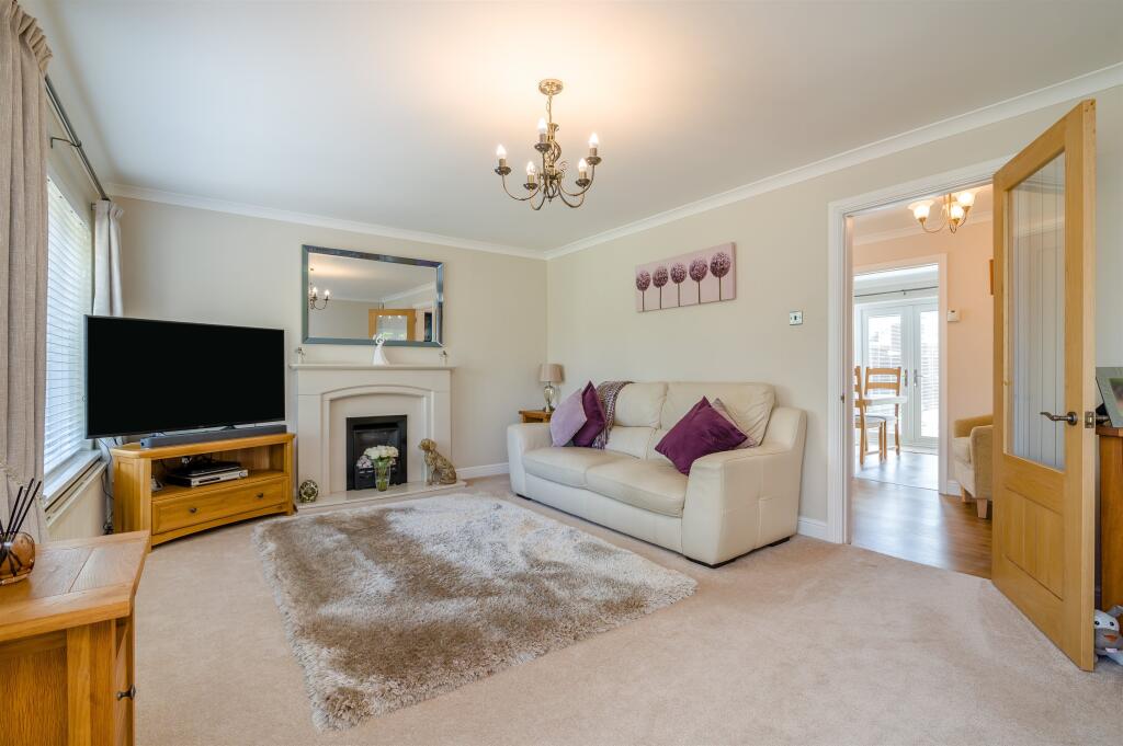 House in Caldicot - View 4
