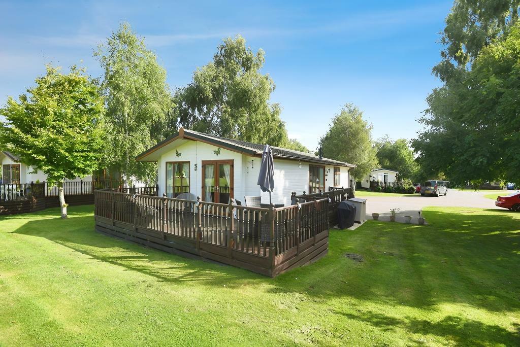 Main image of property: Wentworth Drive, Tydd St Giles, Wisbech, Cambridgeshire, PE13 5NZ