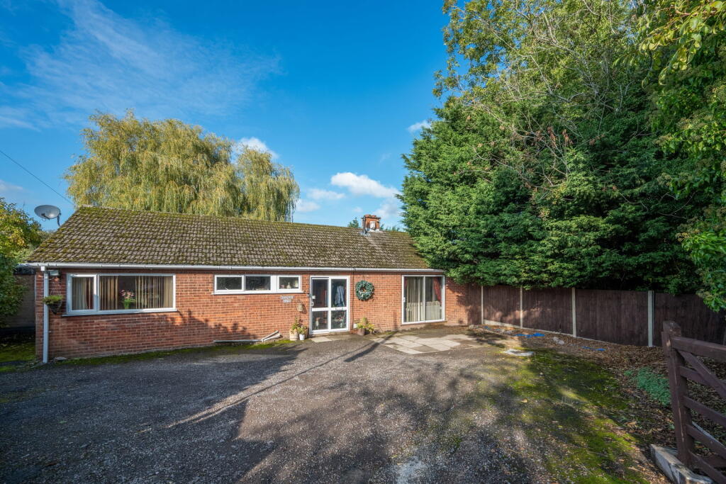 Main image of property: Atherstone Road, Hartshill, Nuneaton, CV10 0SP