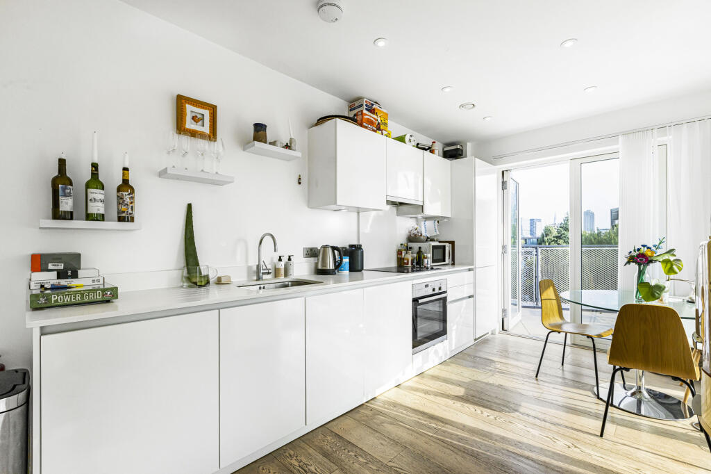 Apartment in London - View 2