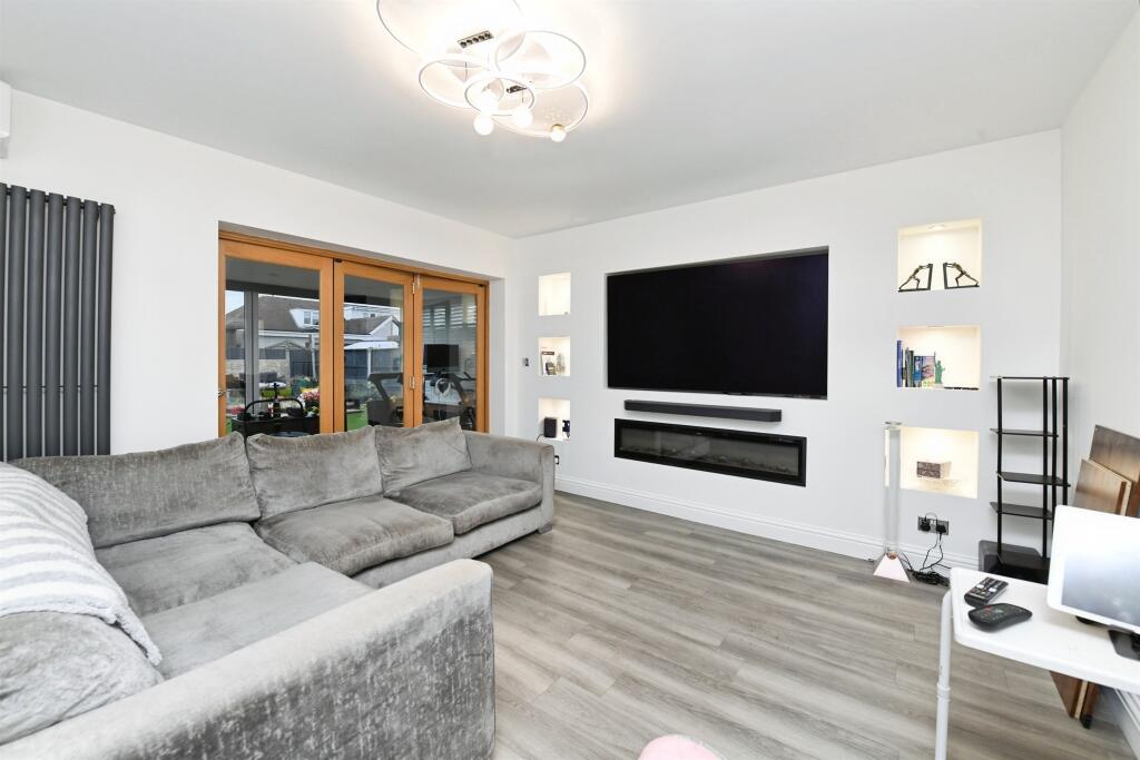 House in Southend-on-Sea - View 2