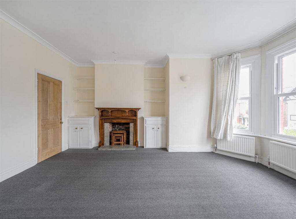 Apartment in London - View 4