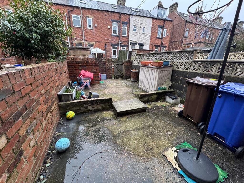 House in Barnsley, South Yorkshire - More