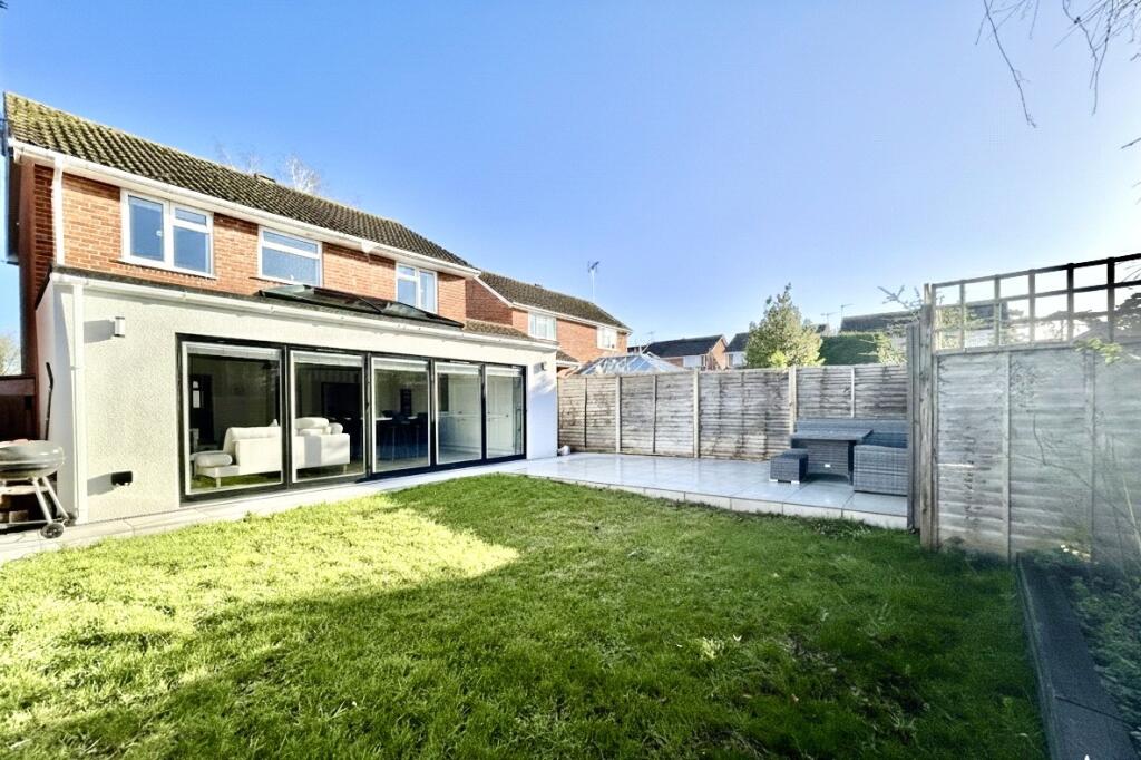 Hornbeam Place, Hook, Hampshire, RG27 photo 2