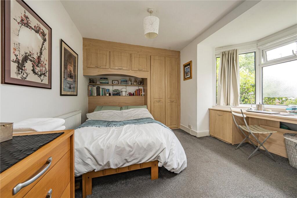 Apartment in Twickenham - View 4