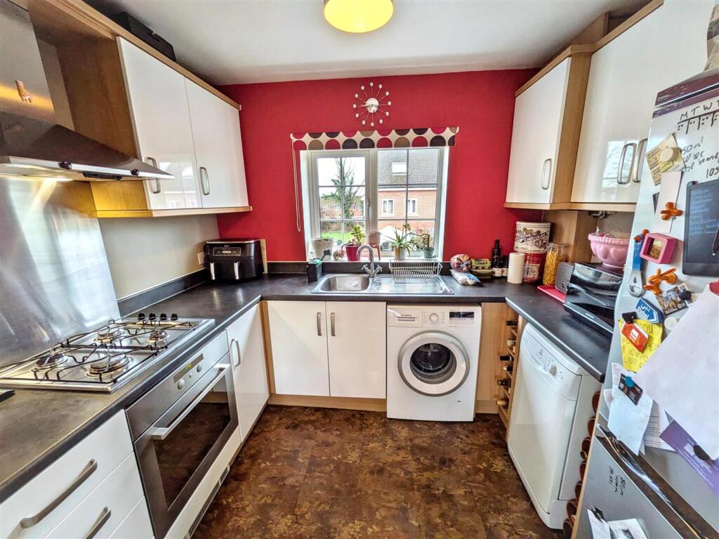 House in Portsmouth - View 2