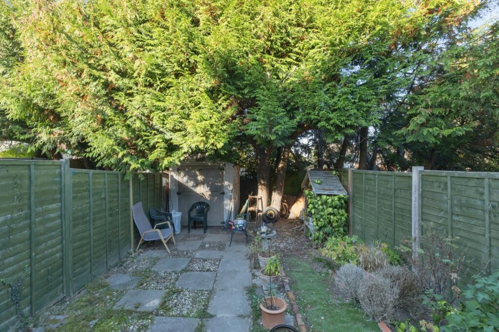 House in Tunbridge Wells, High Brooms, Sherwood - View 3