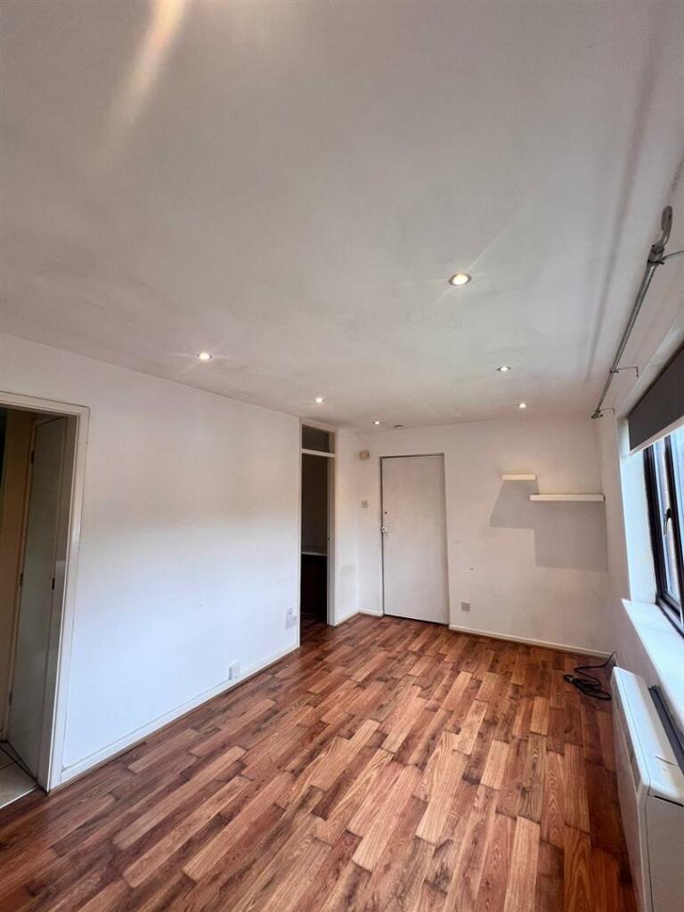 Apartment in Warrington - View 4