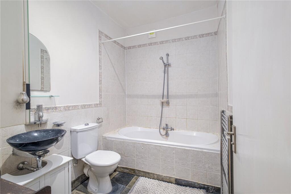 Apartment in London, Finsbury Park - More