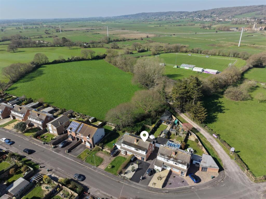 Causeway View, Nailsea photo 3
