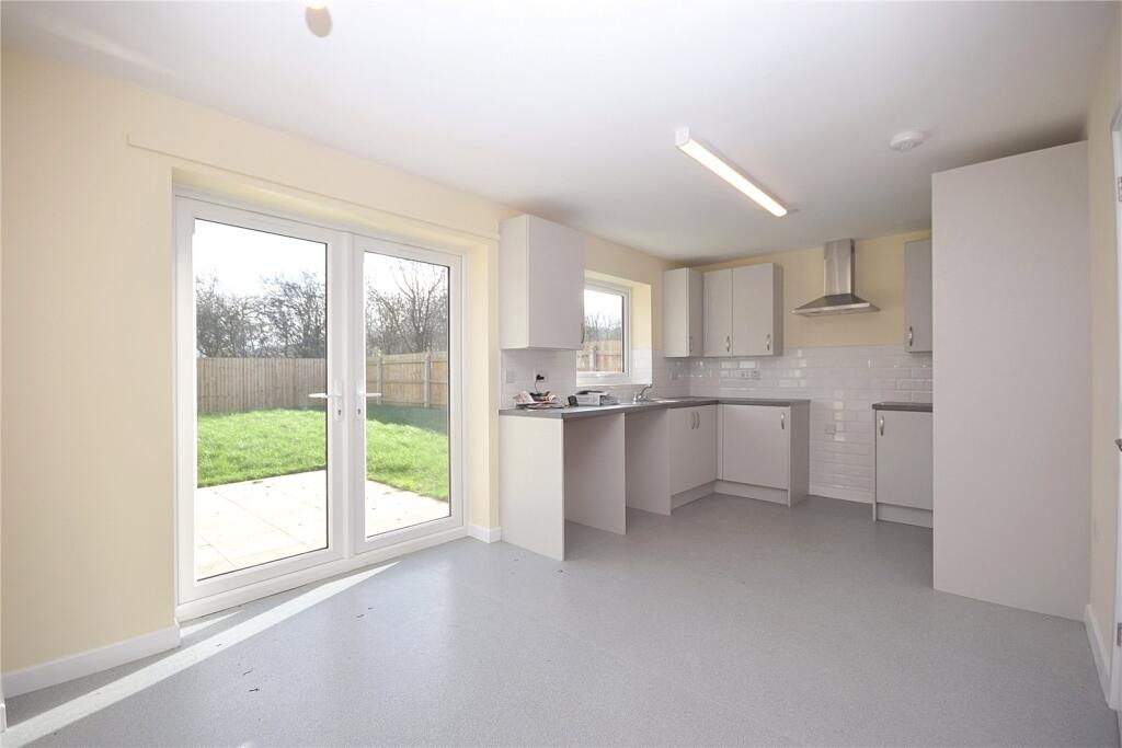 Maes Dulais, Llanidloes Road, Newtown, Powys, SY16 photo 3